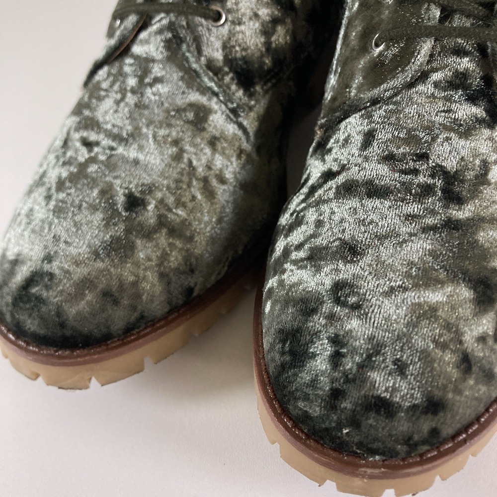 Qupid Green Velvet Combat Boots Womens 8 Velour Whimsigoth Lace Up Ankle Shoe - Picture 8 of 12